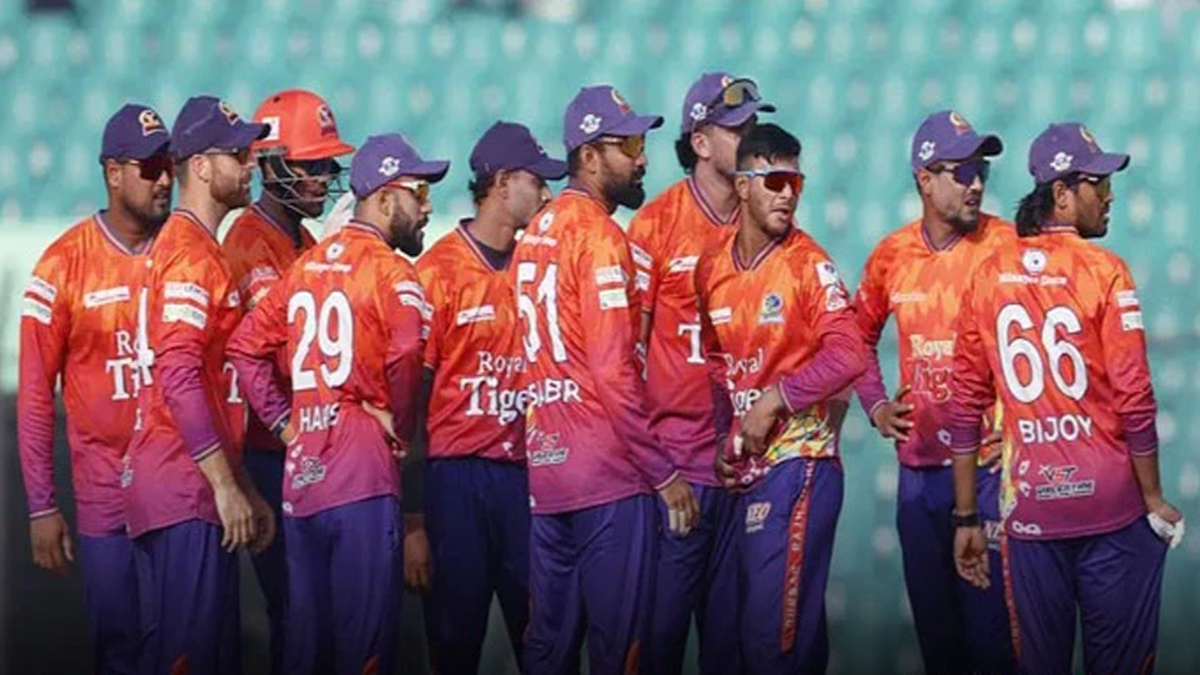 এবার দেশি ক্রিকেটারদের হোটেল ছেড়ে বাসায় থাকার অনুরোধ দুর্বার রাজশাহীর