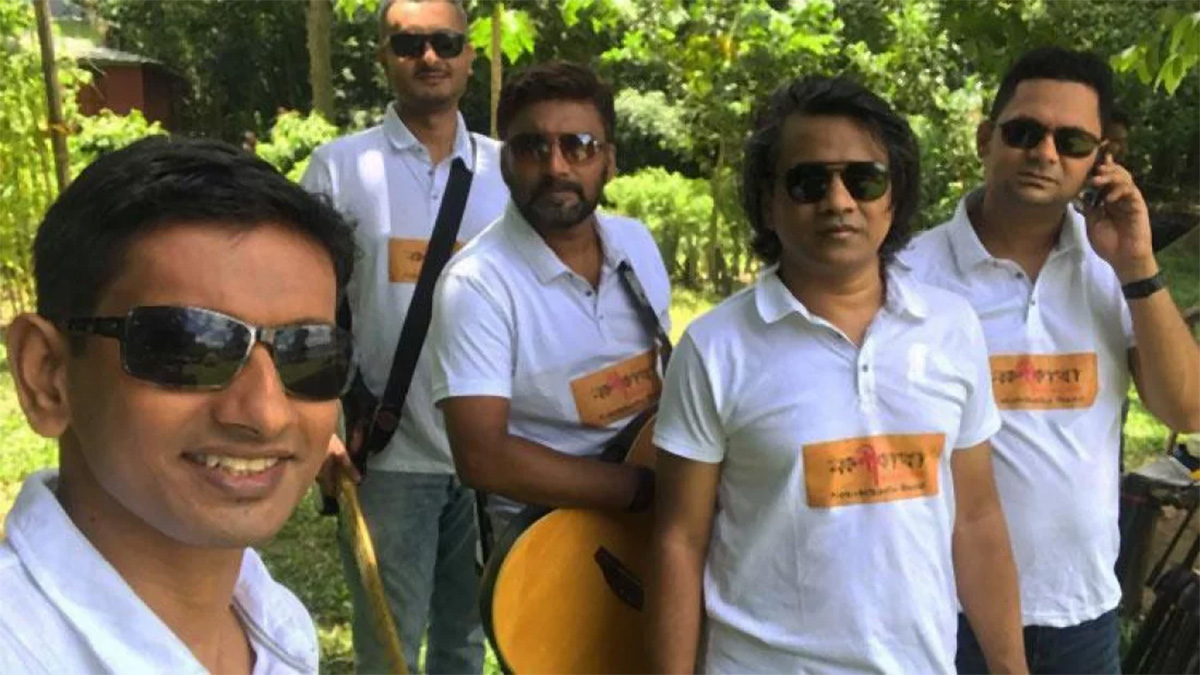 উনিশে পা ‘নকশীকাঁথা’ ব্যান্ডের