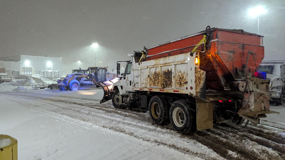 ট্রাকের ট্যাংকারের ভেতর থেকে ১৮ অভিবাসী উদ্ধার যুক্তরাষ্ট্রে