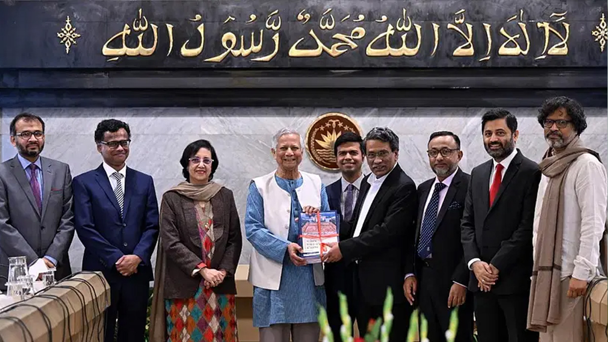 সংস্কার প্রস্তাব: সরকারের মেয়াদ ও প্রার্থিতার ন্যূনতম বয়স নিয়ে প্রশ্ন বিশ্লেষকদের