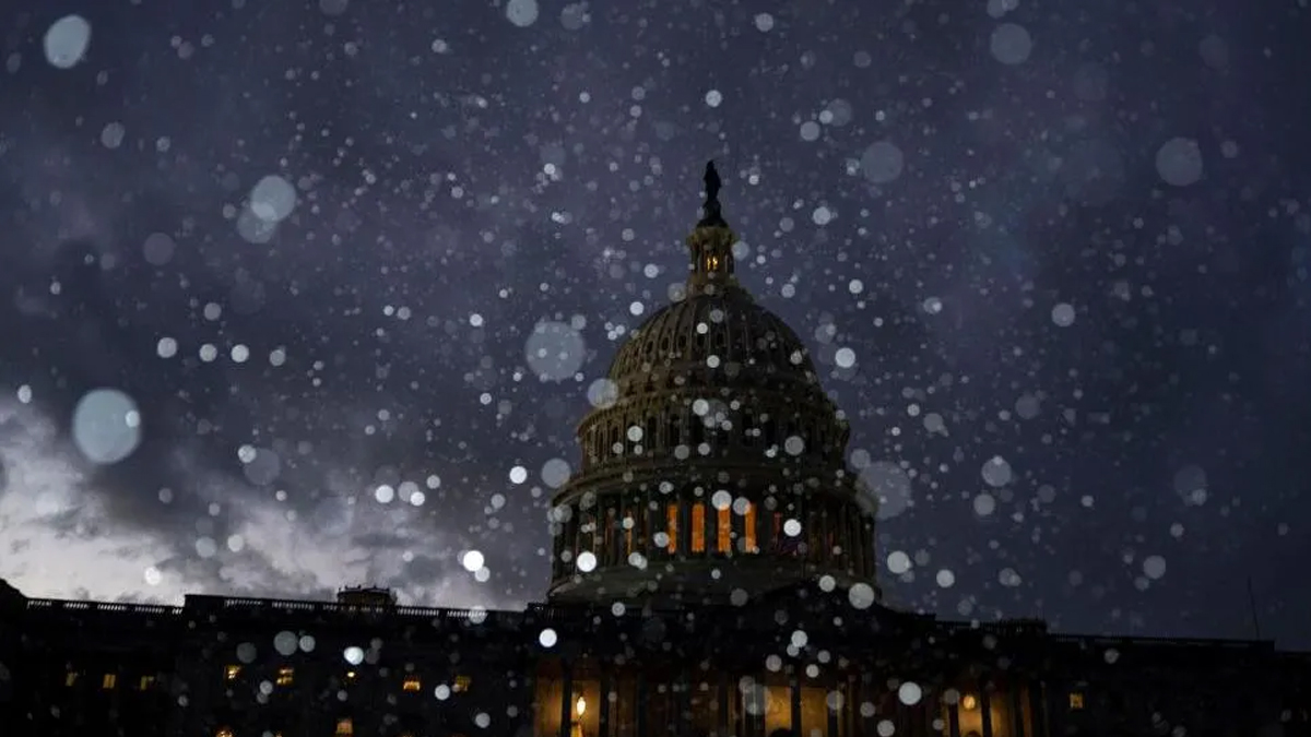যুক্তরাষ্ট্রের বিভিন্ন এলাকায় আঘাত হানতে পারে তুষারঝড়