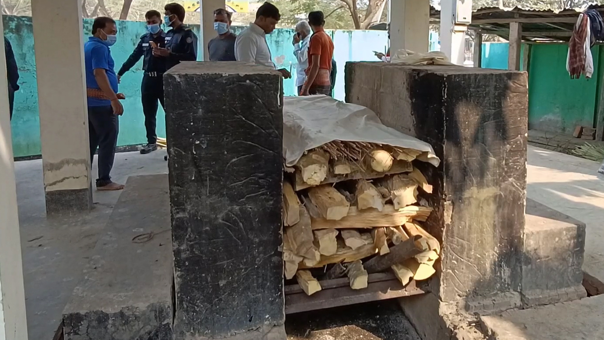 দু’বছর হিমাগারে পড়ে থাকা ২ ভারতীয়র মরদেহ সৎকার, সরকারের ব্যয় ২৪ লাখ টাকা