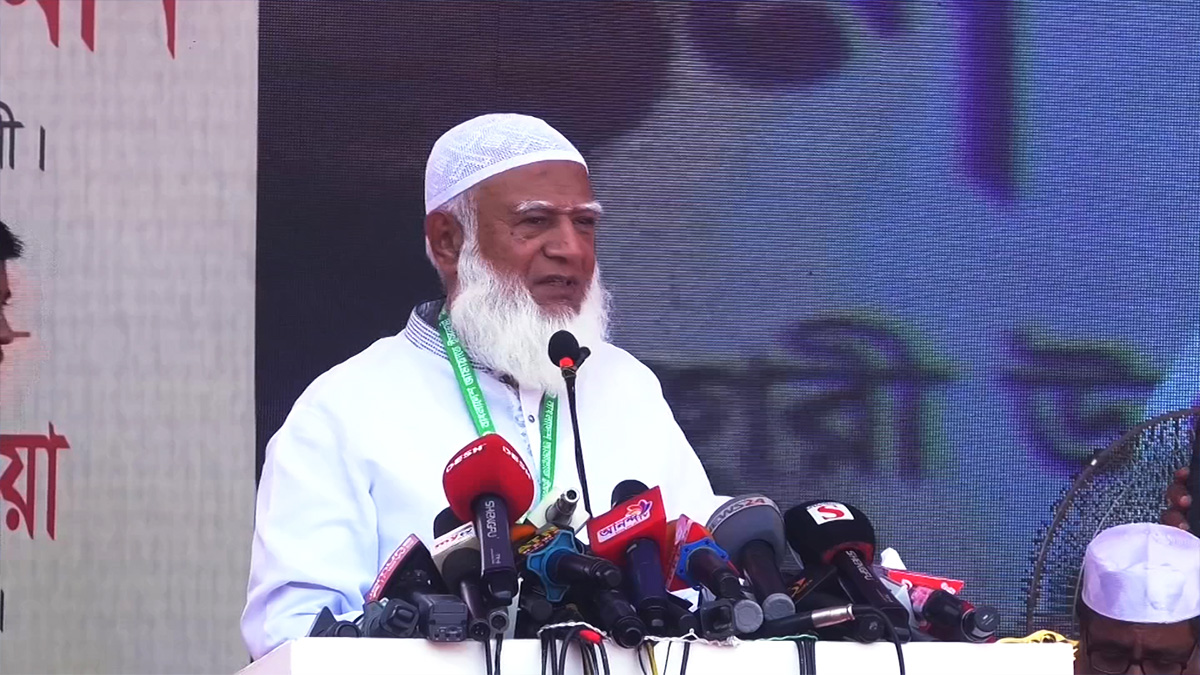 ‘দেশ ছেড়ে পালাতে হয়, এমন রাজনীতি করা যাবে না’