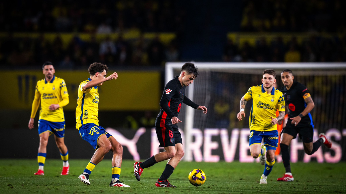 শীর্ষে বার্সেলোনা, জমে উঠেছে লা লিগা