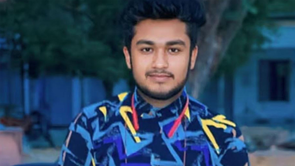 ১২ বছরের ব্যবধানে একই জায়গায় একইভাবে বাবা-ছেলের মৃত্যু