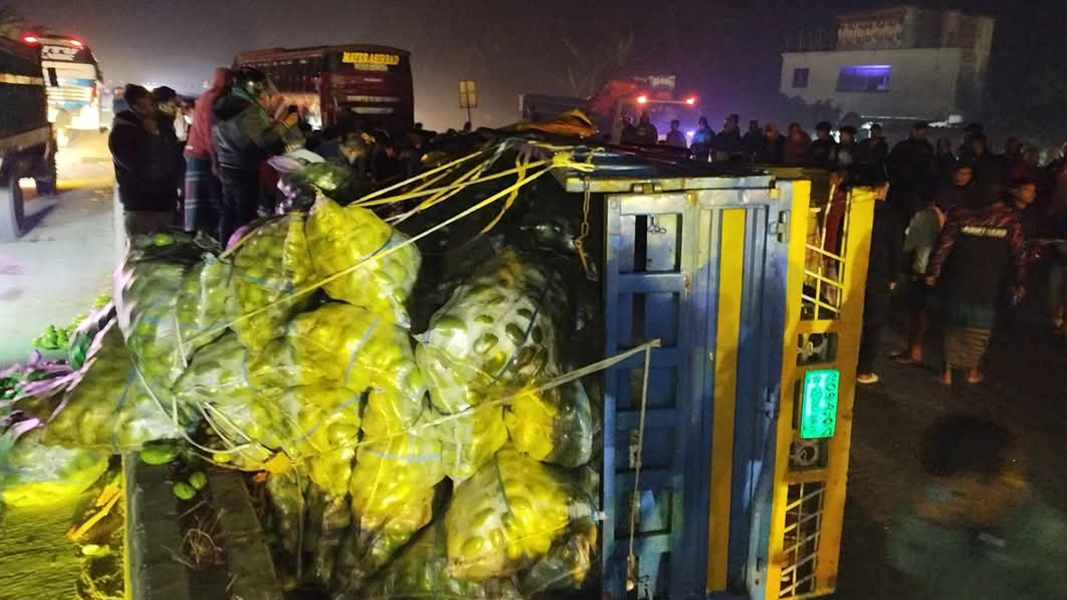 গাইবান্ধায় পৃথক সড়ক দুর্ঘটনায় ২ জনের মৃত্যু