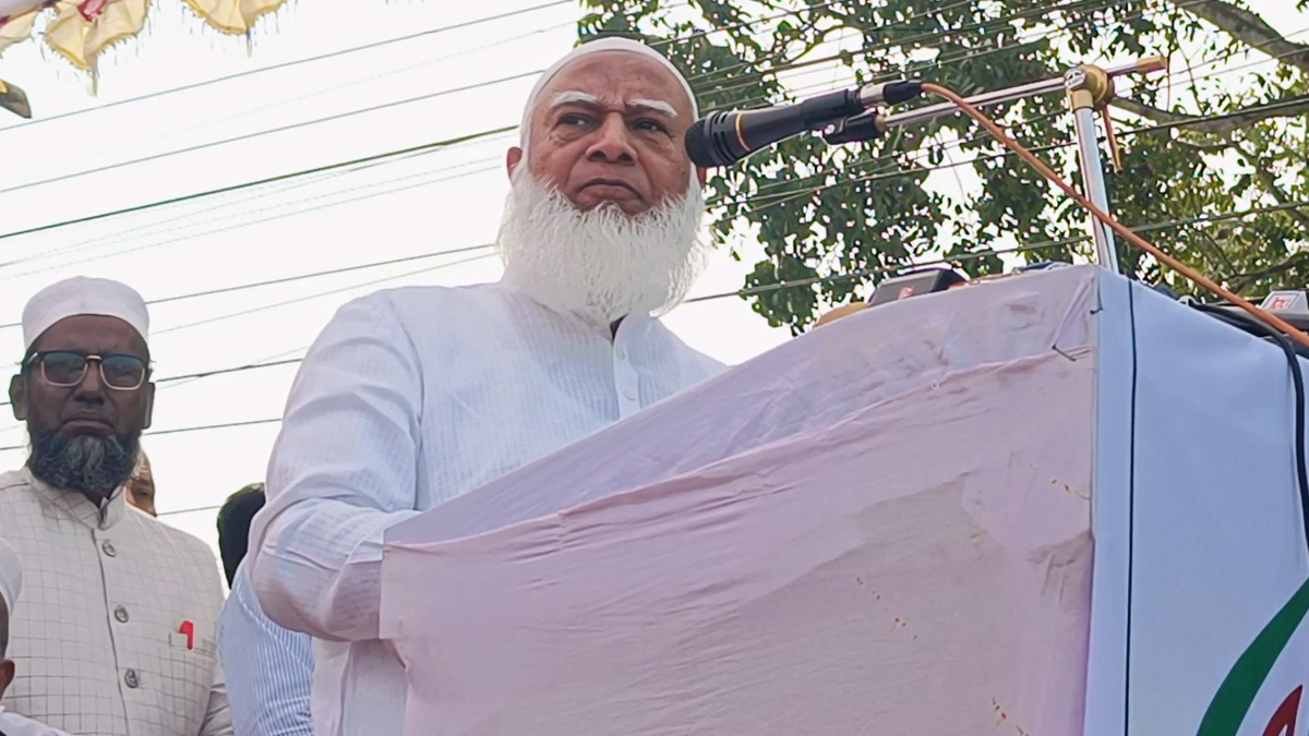 নিজেকে গ্রেফতার করে কারাগারে পাঠানোর দাবি জামায়াত আমিরের