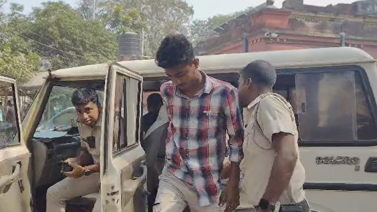 ভারতে বাংলাদেশি ছাত্রের ডলার ছিনতাই, গ্রেফতার ১