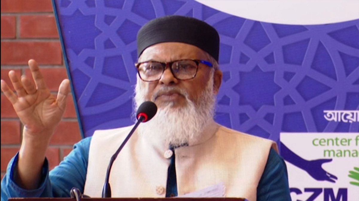 হজের সময় বিমান ভাড়া কমাতে কাজ করবে মন্ত্রণালয়: ধর্ম উপদেষ্টা