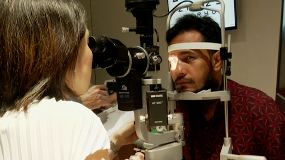 আন্দোলনে চোখে আঘাতপ্রাপ্তদের চিকিৎসা দিচ্ছে সিঙ্গাপুরের বিশেষজ্ঞ চিকিৎসকরা