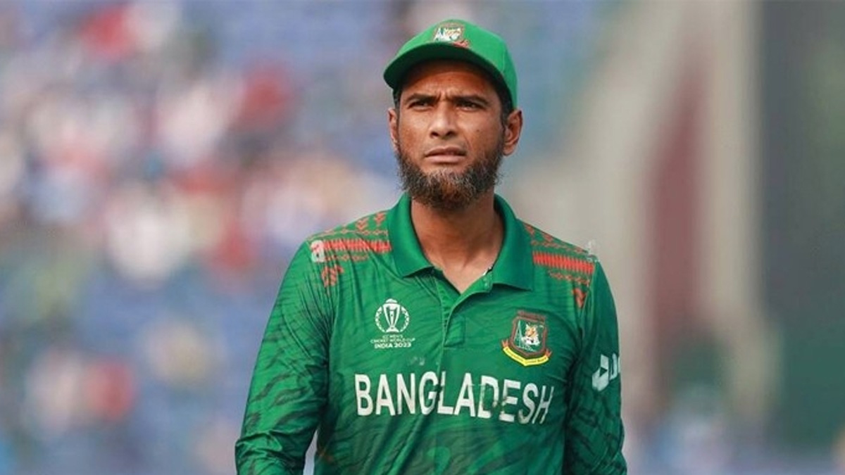 বিসিবির কেন্দ্রীয় চুক্তির তালিকা প্রকাশ, নিজের নাম প্রত্যাহার মাহমুদউল্লাহর