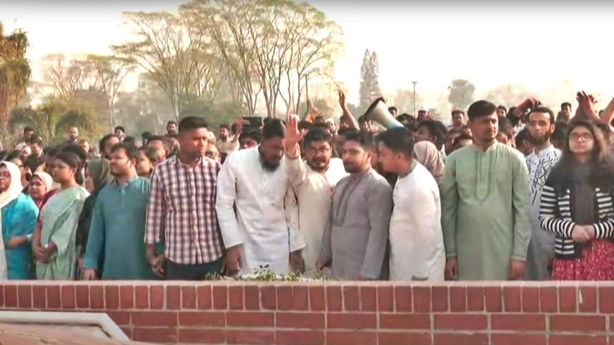 স্মৃতিসৌধে শ্রদ্ধা জানিয়ে এনসিপির কার্যক্রম শুরু