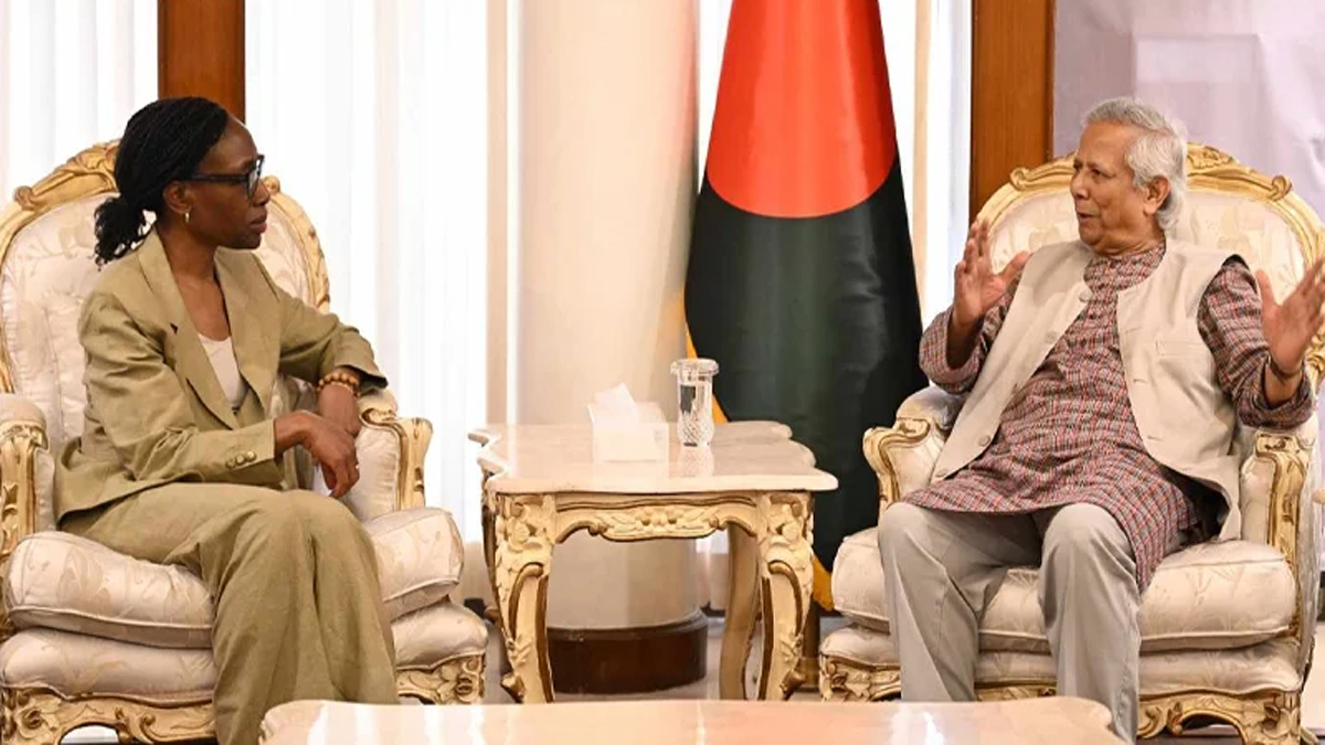 আ.লীগকে নিষিদ্ধের পরিকল্পনা নেই, নির্বাচনের তারিখ পেছাবে না: প্রধান উপদেষ্টা