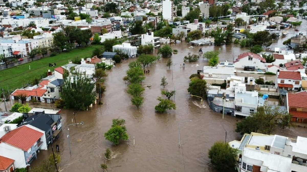 ভয়াবহ বন্যায় আর্জেন্টিনায় ১০ জনের প্রাণহানি