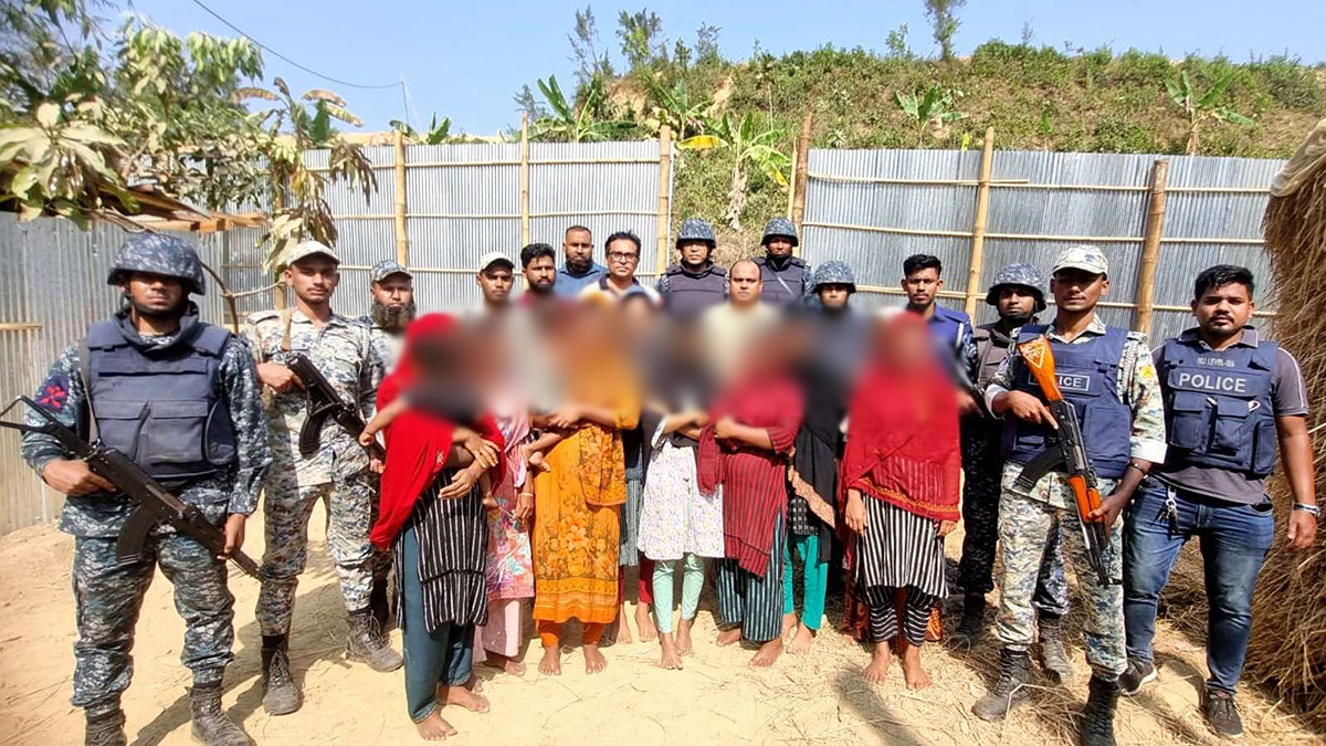 টেকনাফে পাহাড় থেকে অপহৃত দুই শিশুসহ উদ্ধার ১১