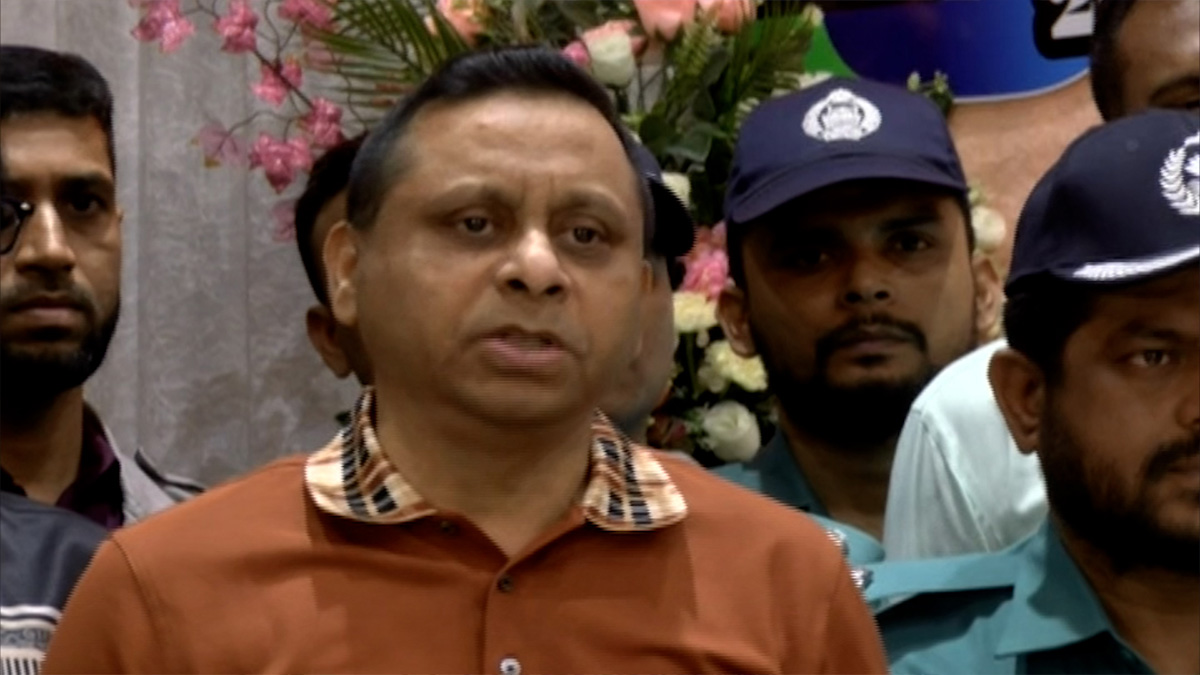 ঈদ ঘিরে নগরবাসীর নিরাপত্তায় তৎপরতা বাড়ানো হয়েছে: ডিএমপি ডিবি প্রধান