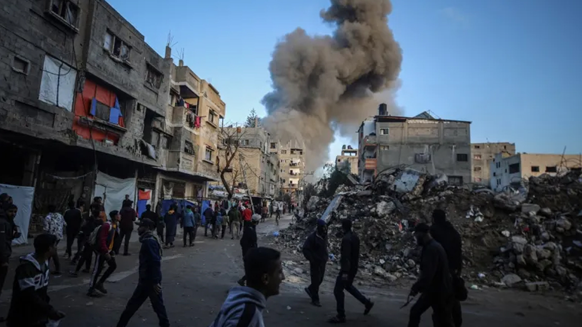 গাজায় ইসরায়েলি হামলায় নিহত ৩৪, লেবাননে নিহত ৭