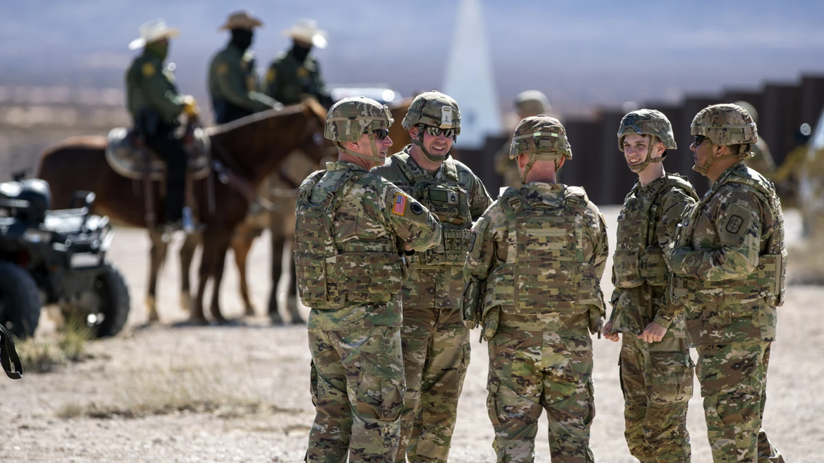 মেক্সিকো সীমান্তে ৩ হাজার সেনা মোতায়েন করবে যুক্তরাষ্ট্র