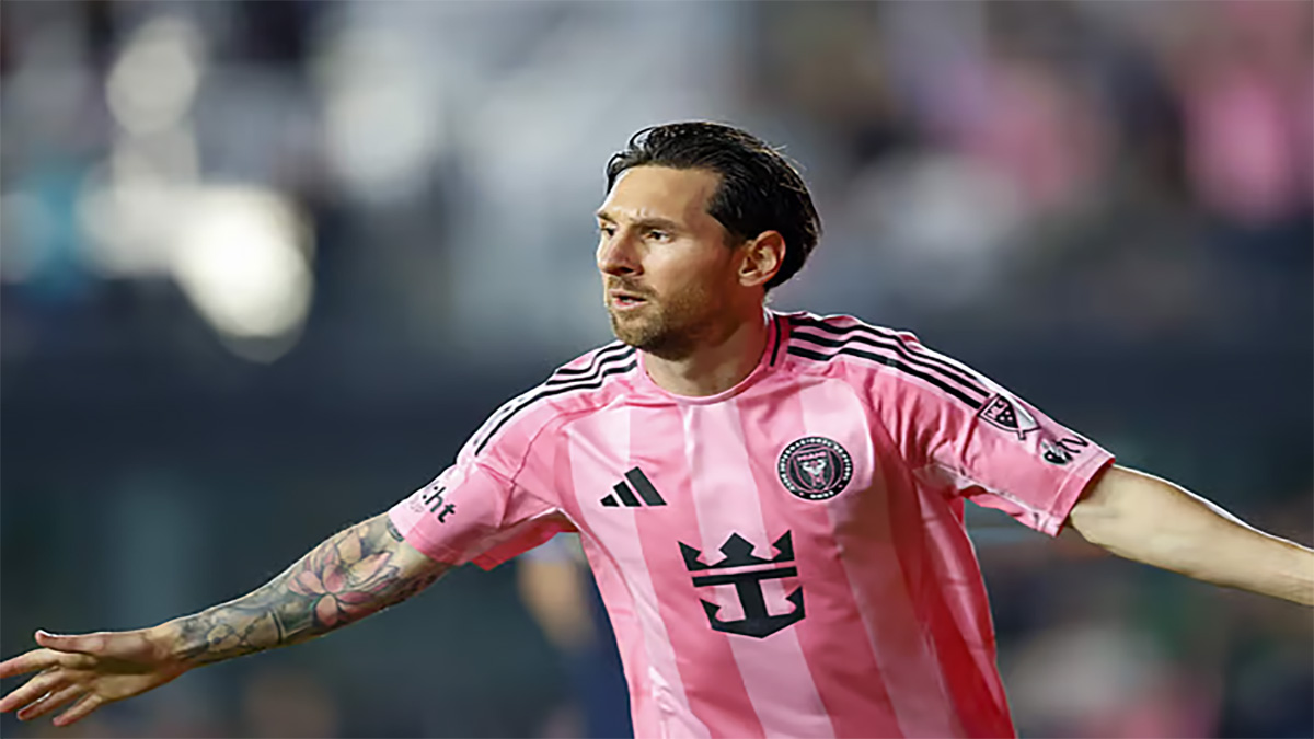 মাঠে নামার দুই মিনিটের মধ্যে গোল, মায়ামিকে জেতালেন মেসি