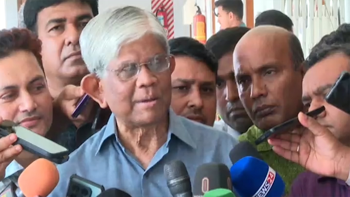 দীর্ঘ ছুটি হলেও অর্থনৈতিক কার্যক্রমে স্থবিরতা আসবে না: অর্থ উপদেষ্টা