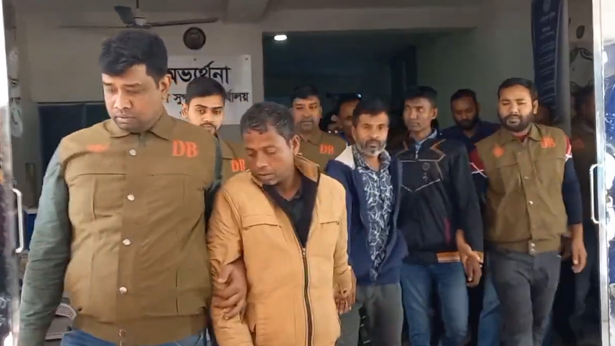 পঞ্চগড়ে স্কুলশিক্ষকের বাড়িতে ডাকাতি, আটক ৫