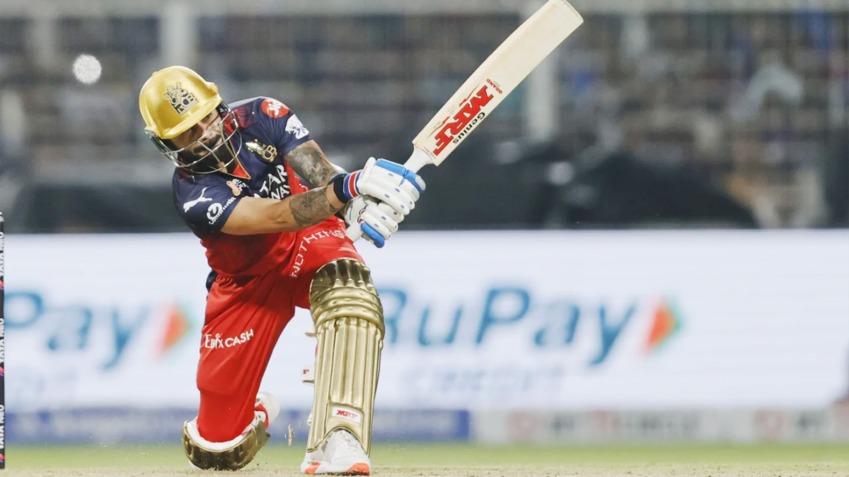 সল্ট-কোহলি ঝড়ে কলকাতাকে উড়িয়ে দিলো বেঙ্গালুরু