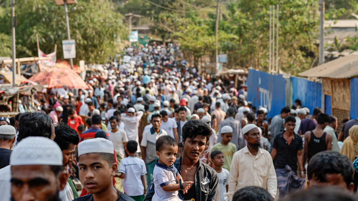 সহায়তা কমানোয় বাড়তে পারে রোহিঙ্গা সংকট: রয়টার্সের প্রতিবেদন