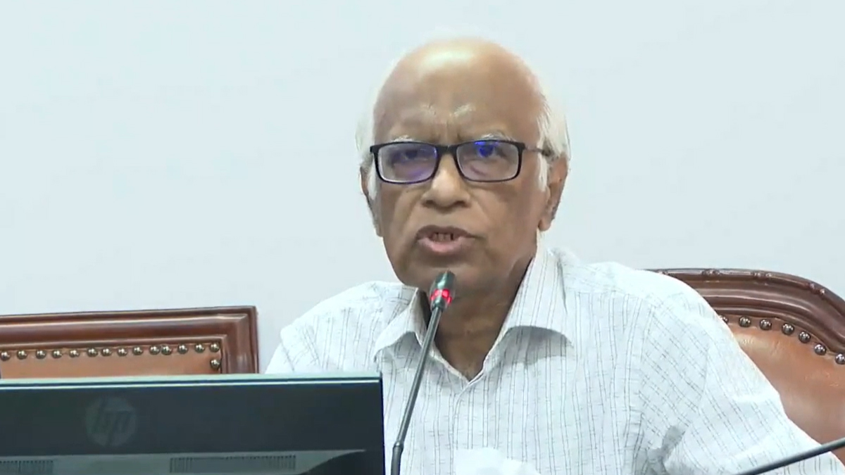 ১০ মার্চের মধ্যে সারাদেশে বই পৌঁছে যাবে: বিদায়ী শিক্ষা উপদেষ্টা