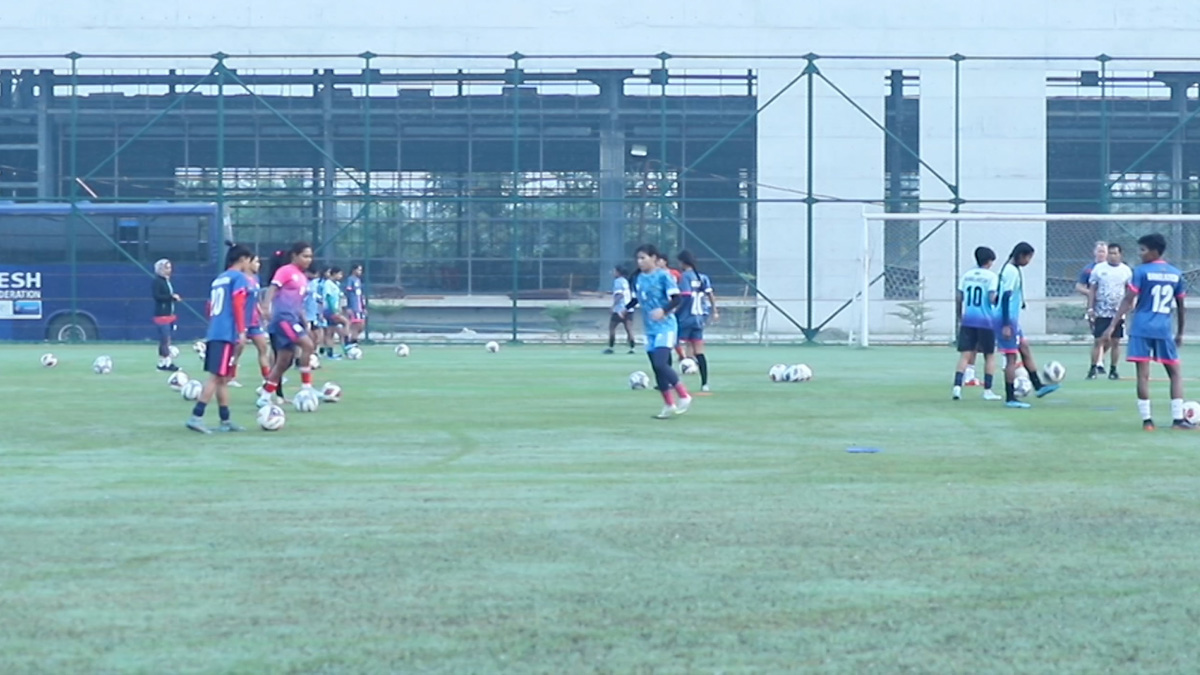 অবশেষে অনুশীলনে ফিরলো বিদ্রোহী নারী ফুটবলাররা