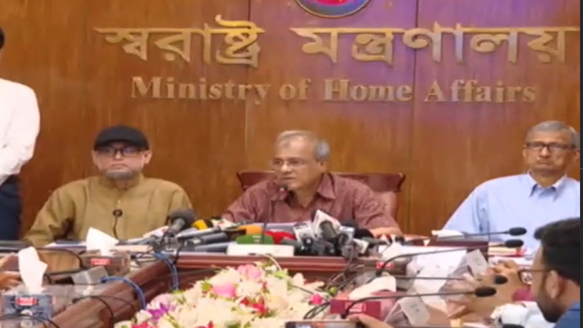 পহেলা বৈশাখে কোনো নিরাপত্তা ঝুঁকি নেই: স্বরাষ্ট্র উপদেষ্টা