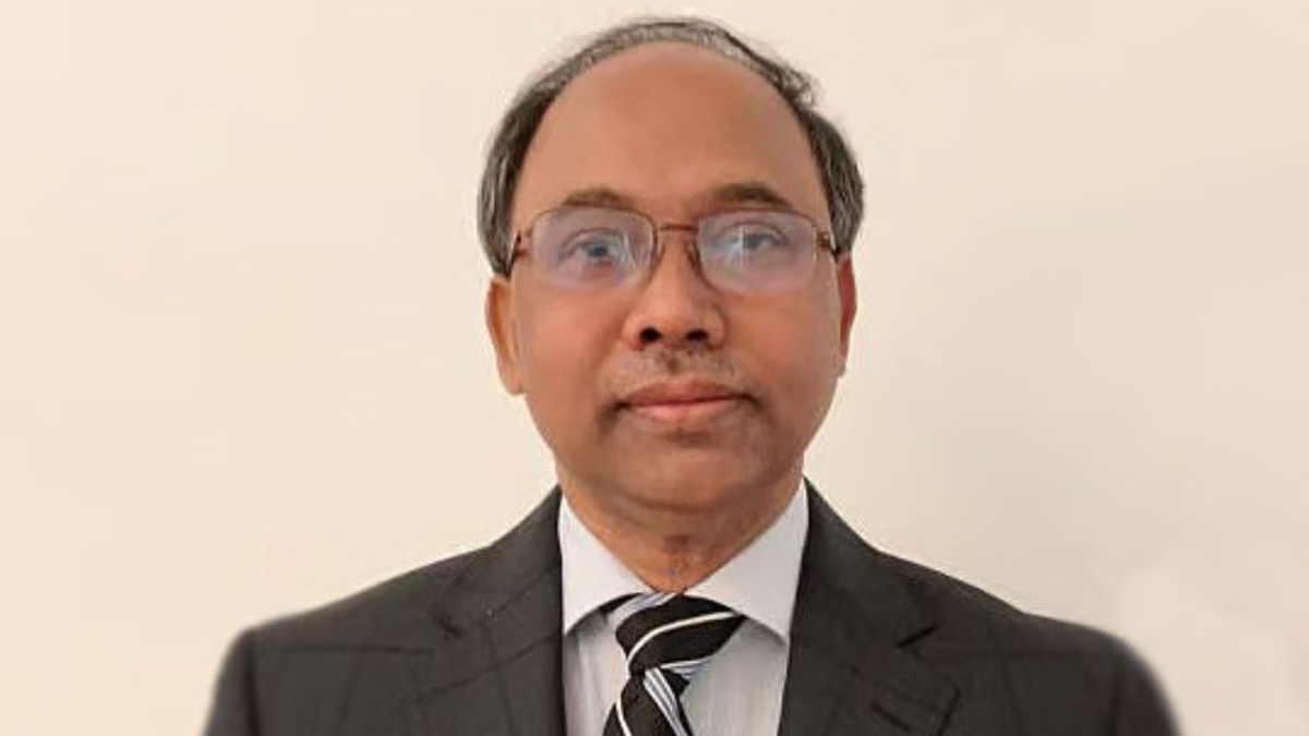 প্রধান উপদেষ্টার বিশেষ সহকারী হিসেবে নিয়োগ পেলেন সাবেক রাষ্ট্রদূত সুফিউর রহমান