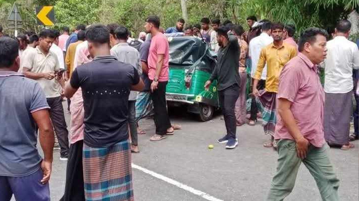 রাঙ্গামাটিতে পিকআপভ্যান-সিএনজি সংঘর্ষে নিহত ৫