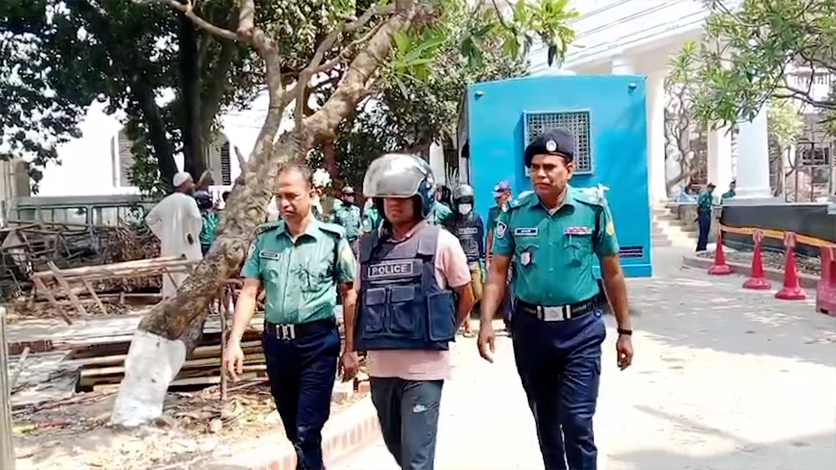 আশুলিয়ায় ৬ মরদেহ পোড়ানোর মামলায় সাইফুলসহ ১৬ আসামির বিরুদ্ধে সাক্ষ্যগ্রহণ আজ