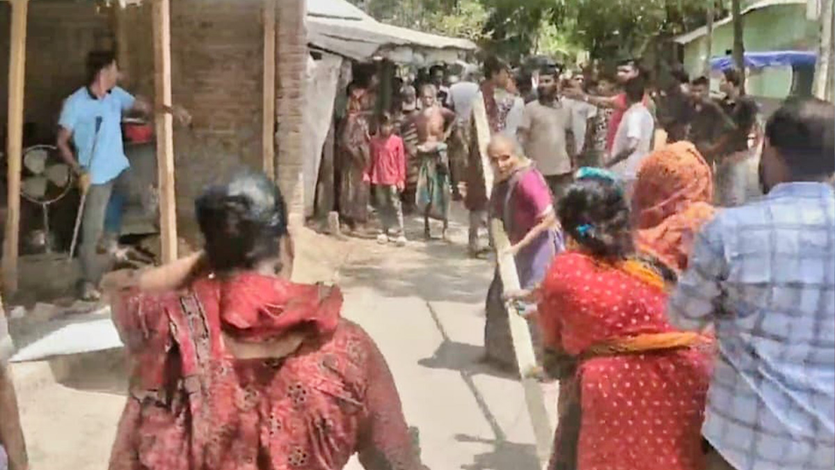 বাউফলে জমিজমা সংক্রান্ত বিরোধে সংঘর্ষ, আহত ১৫, আটক ৫