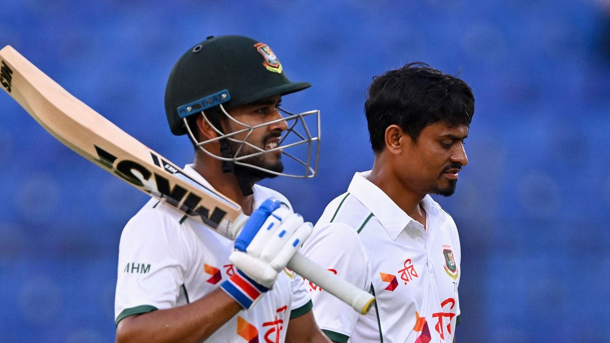 বৃষ্টি শেষে খেলা শুরু, তিনশো পার বাংলাদেশের