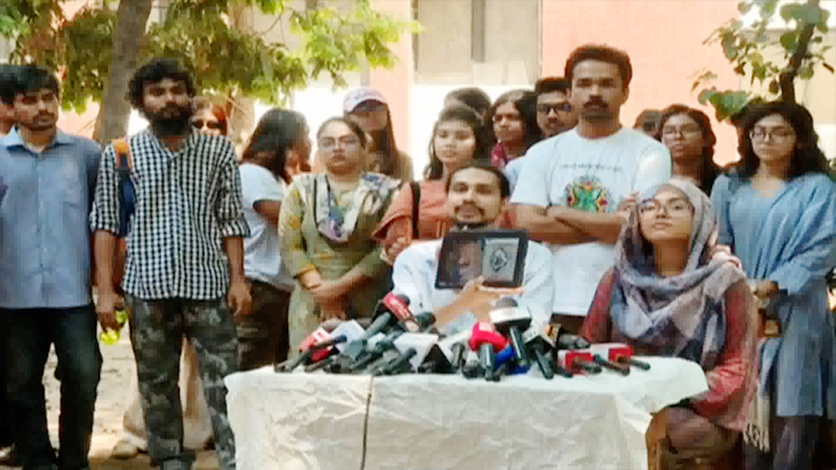 শোভাযাত্রার নাম পরিবর্তন: যে অভিযোগ এলো চারুকলার শিক্ষার্থীদের তরফে