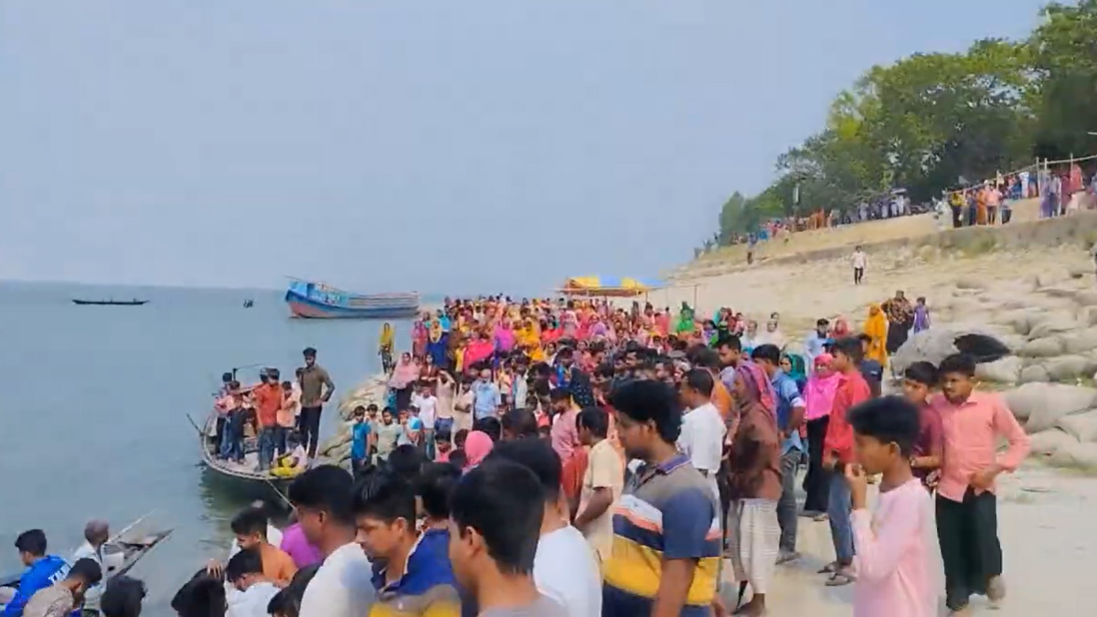 পাবনায় নৌকা ডুবে নিখোঁজ স্বামী-স্ত্রীর মরদেহ উদ্ধার