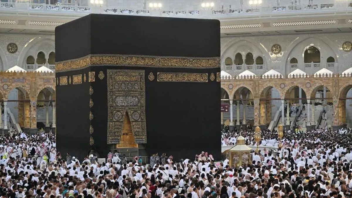 ওমরাহ পালনকারীদের ২৯ এপ্রিলের মধ্যে সৌদি আরব ছাড়ার নির্দেশ