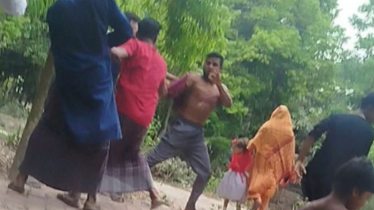 সাতক্ষীরায় ছাত্রদল-যুবদল মারামারি, আহত ৫