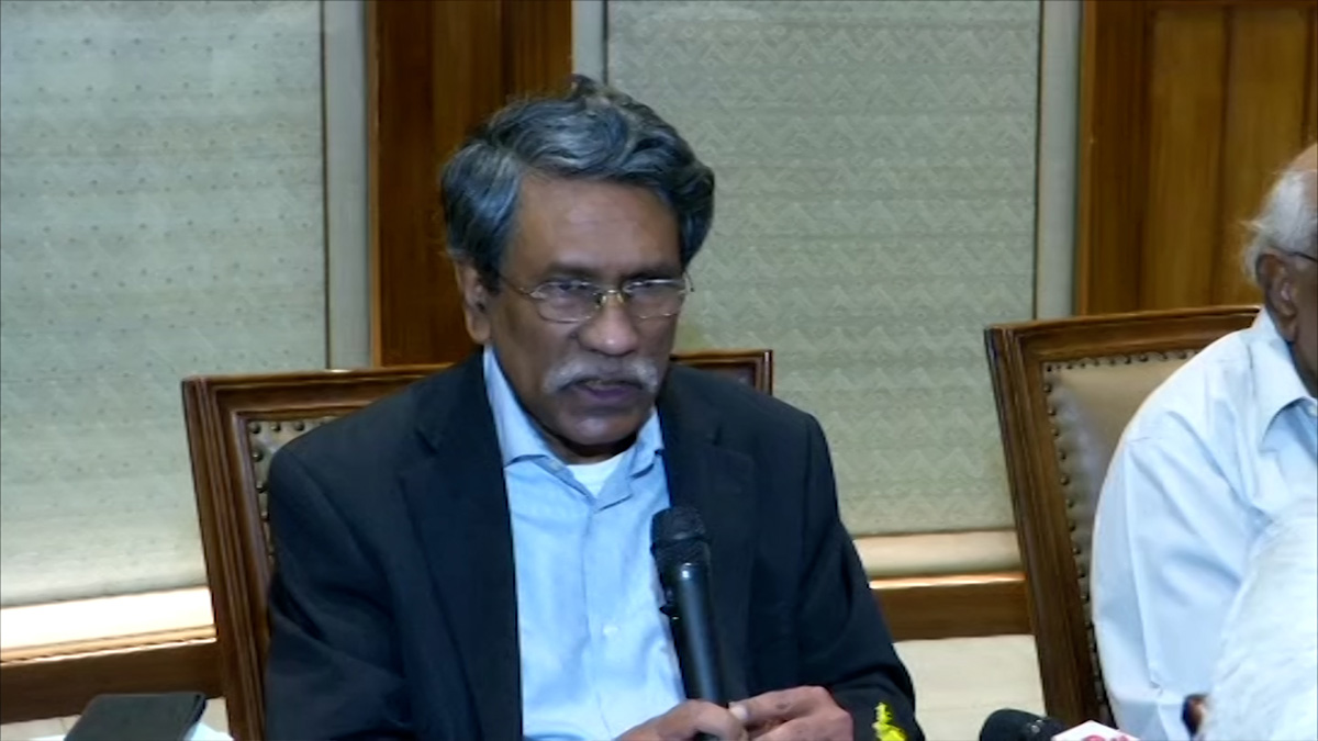 রাজনৈতিক দলের নিজস্ব আদর্শ থাকলেও মৌলিক জায়গায় ঐকমত্য হতে হবে: আলী রীয়াজ