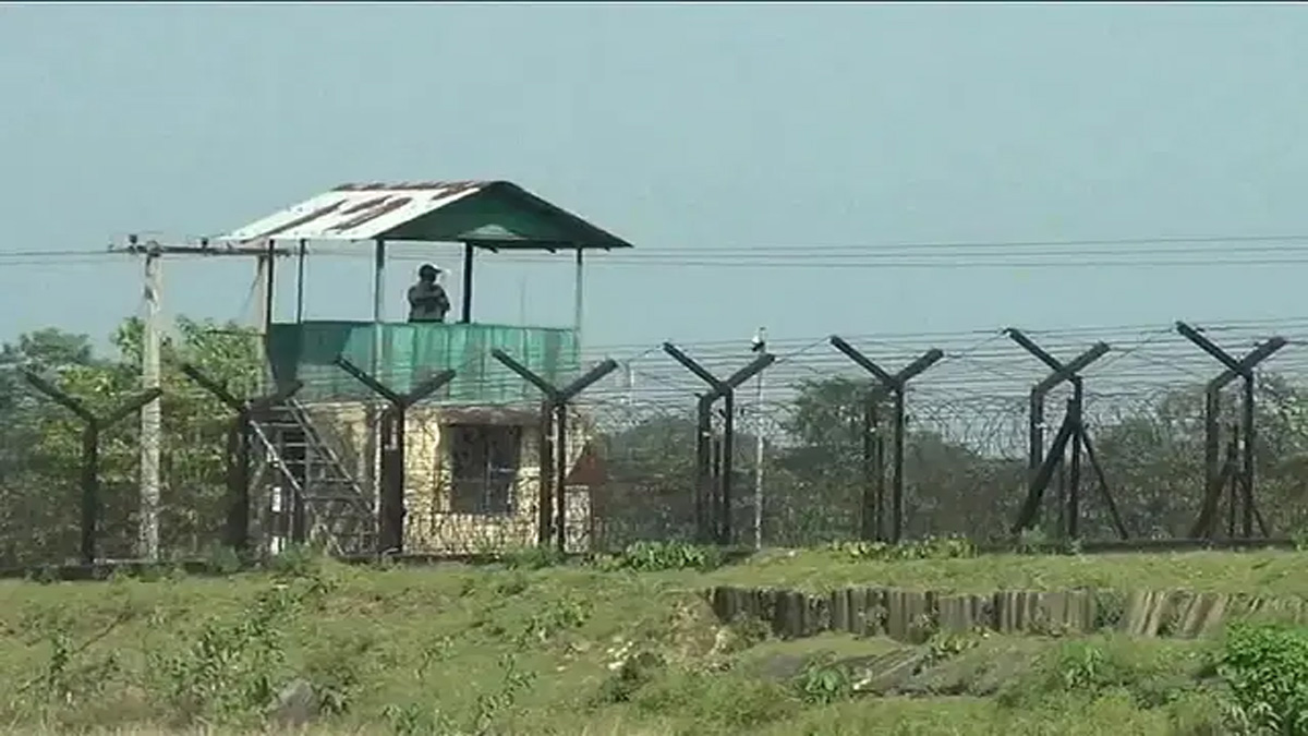 বিরল সীমান্তে ২ কৃষককে ধরে নেয়ার জেরে ২ ভারতীয়কে আটক করলো গ্রামবাসী