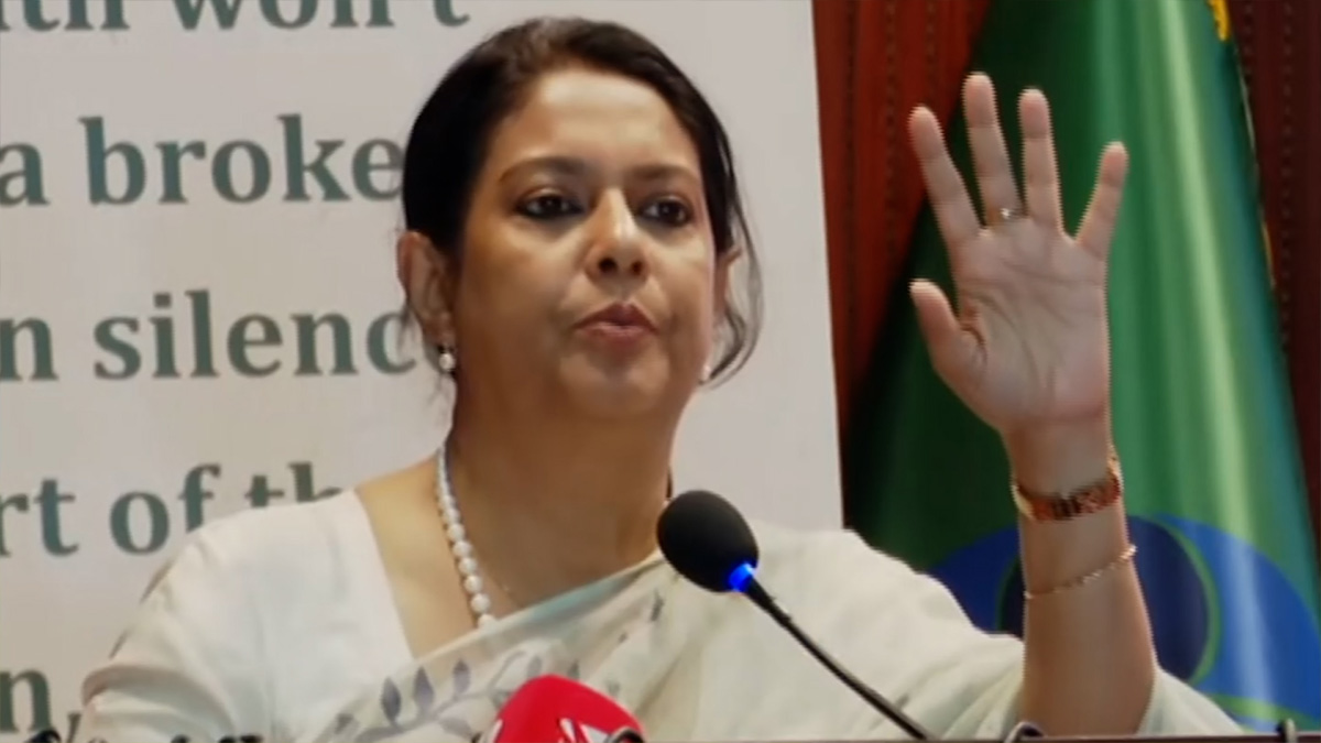 প্রকৃতিকে মাঝখানে রেখে উন্নয়ন কর্মকাণ্ড করতে হবে: পরিবেশ উপদেষ্টা