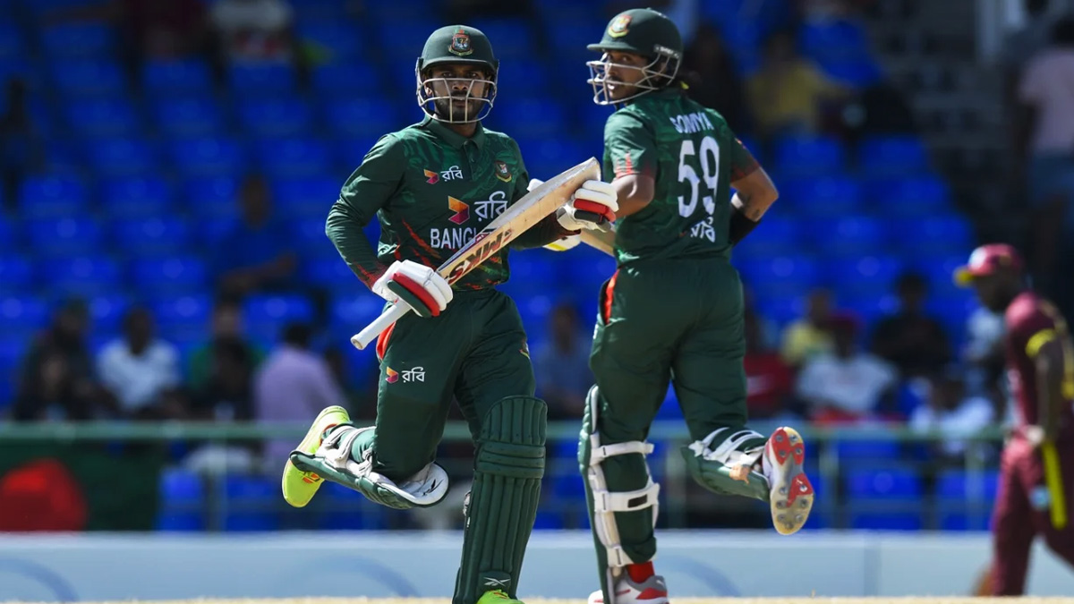 পাকিস্তান সিরিজ থেকে ছিটকে গেলেন সৌম্য, ডাক পেলেন মিরাজ