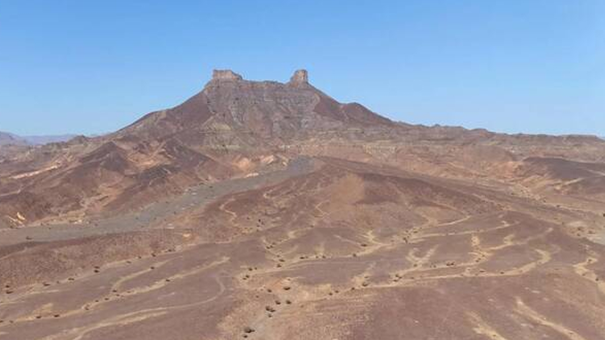 আল-ফাহলাতাইন পর্বত: হজযাত্রার ঐতিহাসিক মিলনস্থল