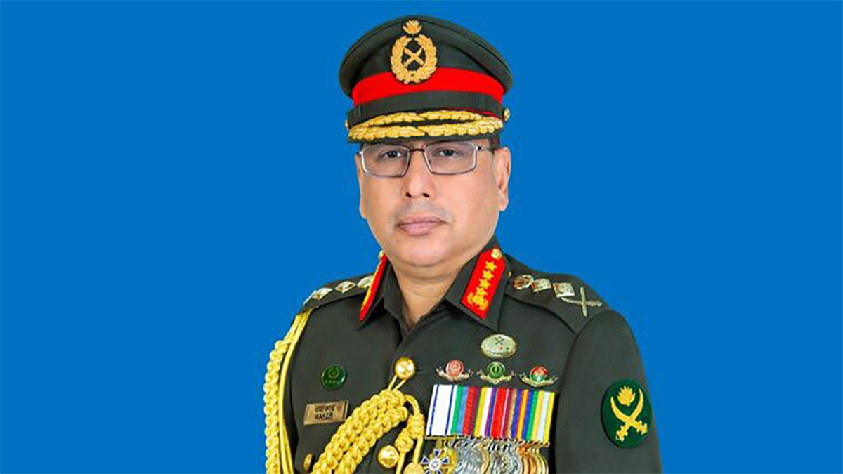 চীন সফর শেষে দেশে ফিরেছেন সেনাপ্রধান