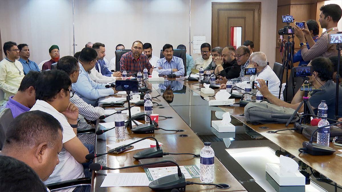 ২৪ ঘণ্টা সিএনজি ফিলিং স্টেশন খোলা রাখার দাবি মালিকদের