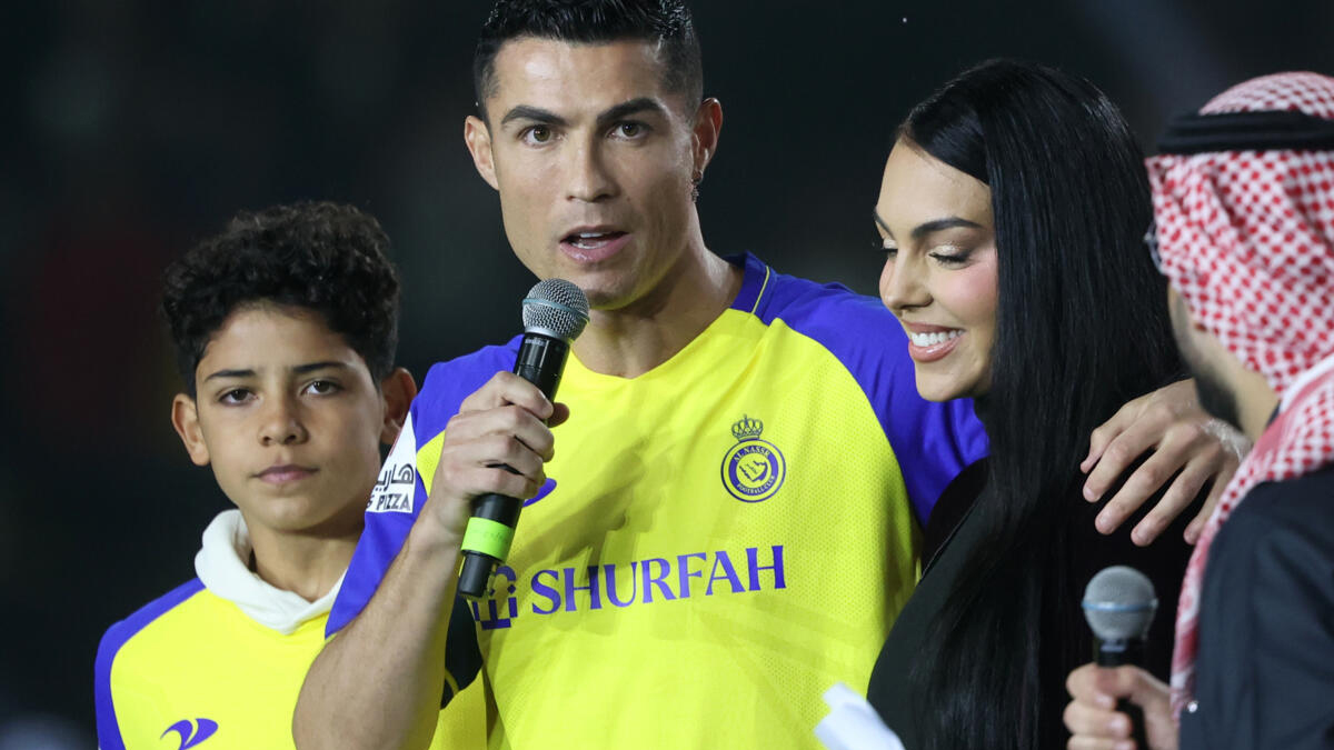 পর্তুগাল অনূর্ধ্ব-১৫ দলে ডাক পেলেন ক্রিশ্চিয়ানোর বড় ছেলে