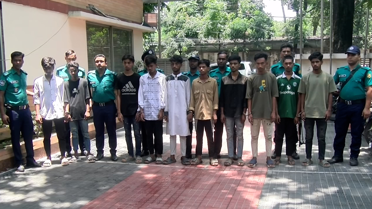 এক রাতে জিগাতলা-হাজারীবাগে দুই খুনের রহস্য উদঘাটন, গ্রেফতার ১৪