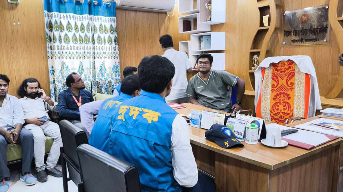 রোগী সেজে স্বাস্থ্য কমপ্লেক্সে দুদকের অভিযান, বেরিয়ে আসলো নানা অনিয়ম