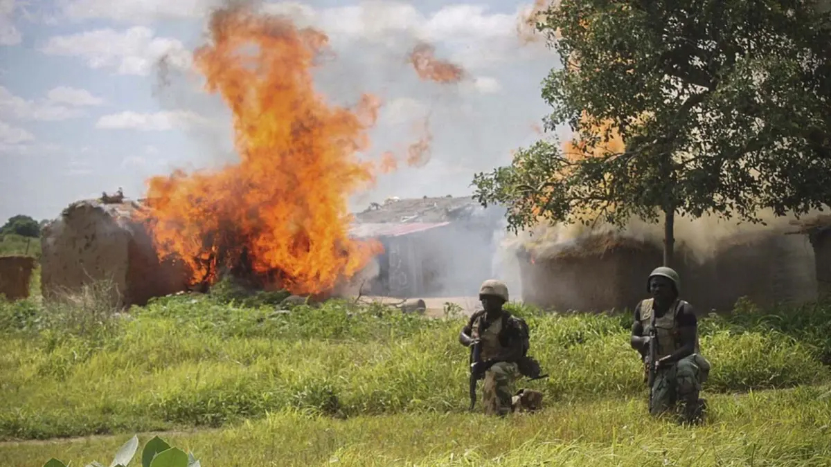 নাইজেরিয়ায় বন্দুকধারীদের গুলিতে নিহত ৩০